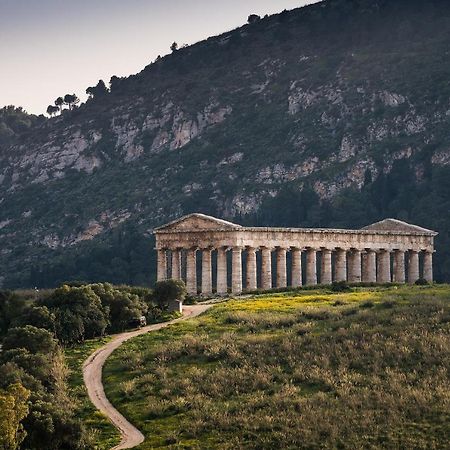 كالاتافيمي Helimos Bed&Breakfast Segesta Temple-Castellammare المظهر الخارجي الصورة