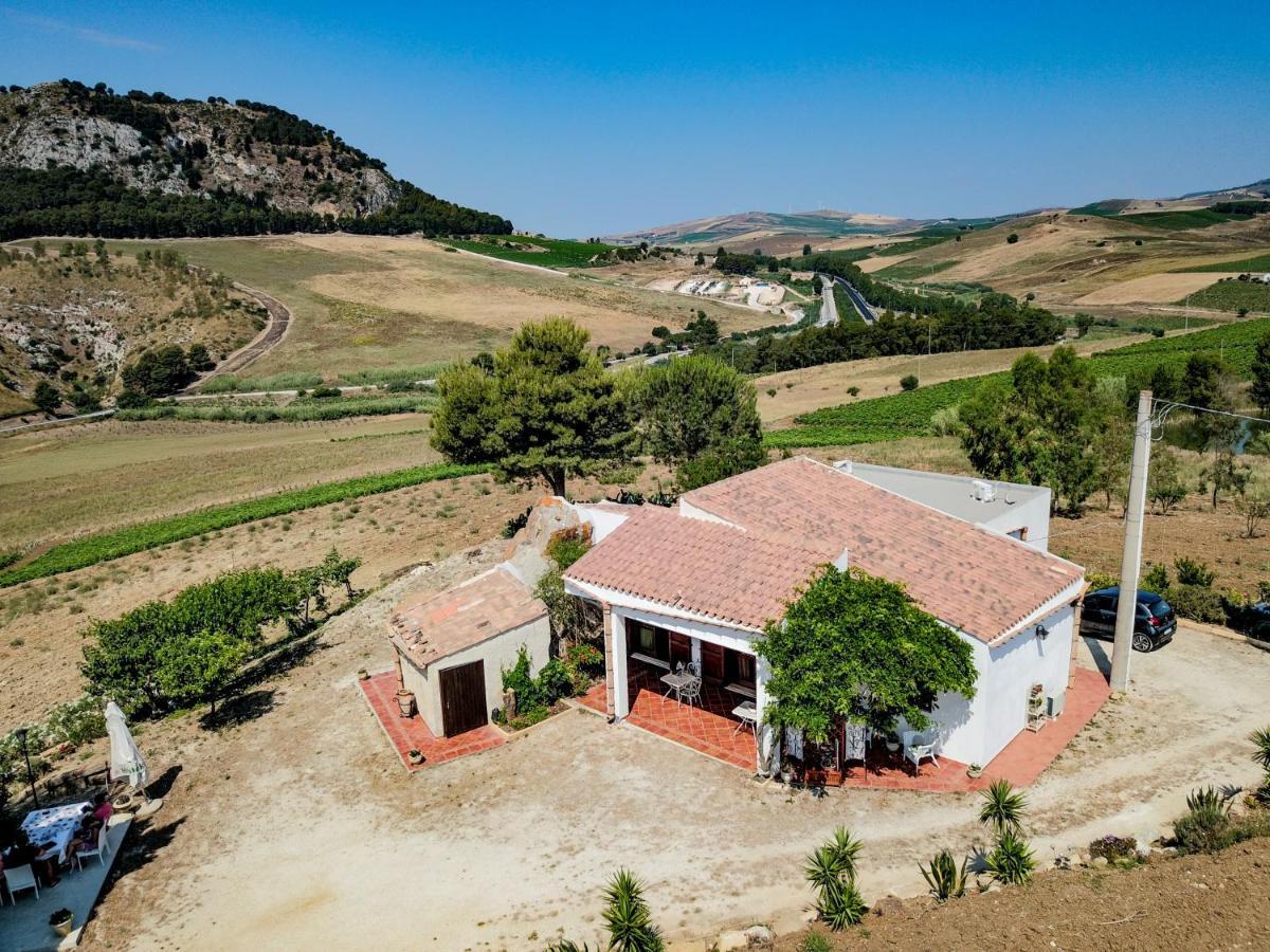 كالاتافيمي Helimos Bed&Breakfast Segesta Temple-Castellammare المظهر الخارجي الصورة